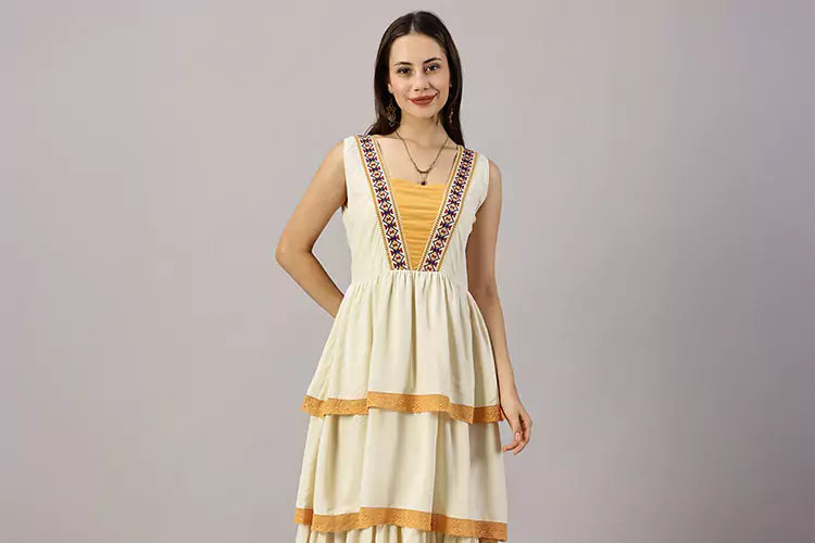 Tierra Midi Embroidered Tier Dress - IshqME