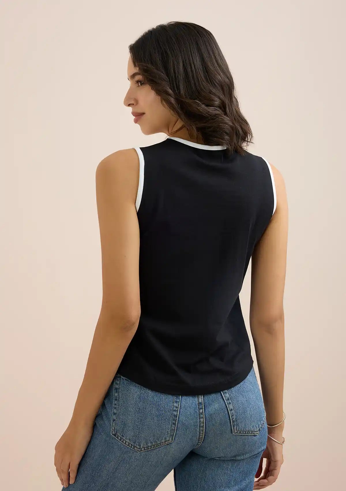 Black & White Sleeveless T-Shirt Price