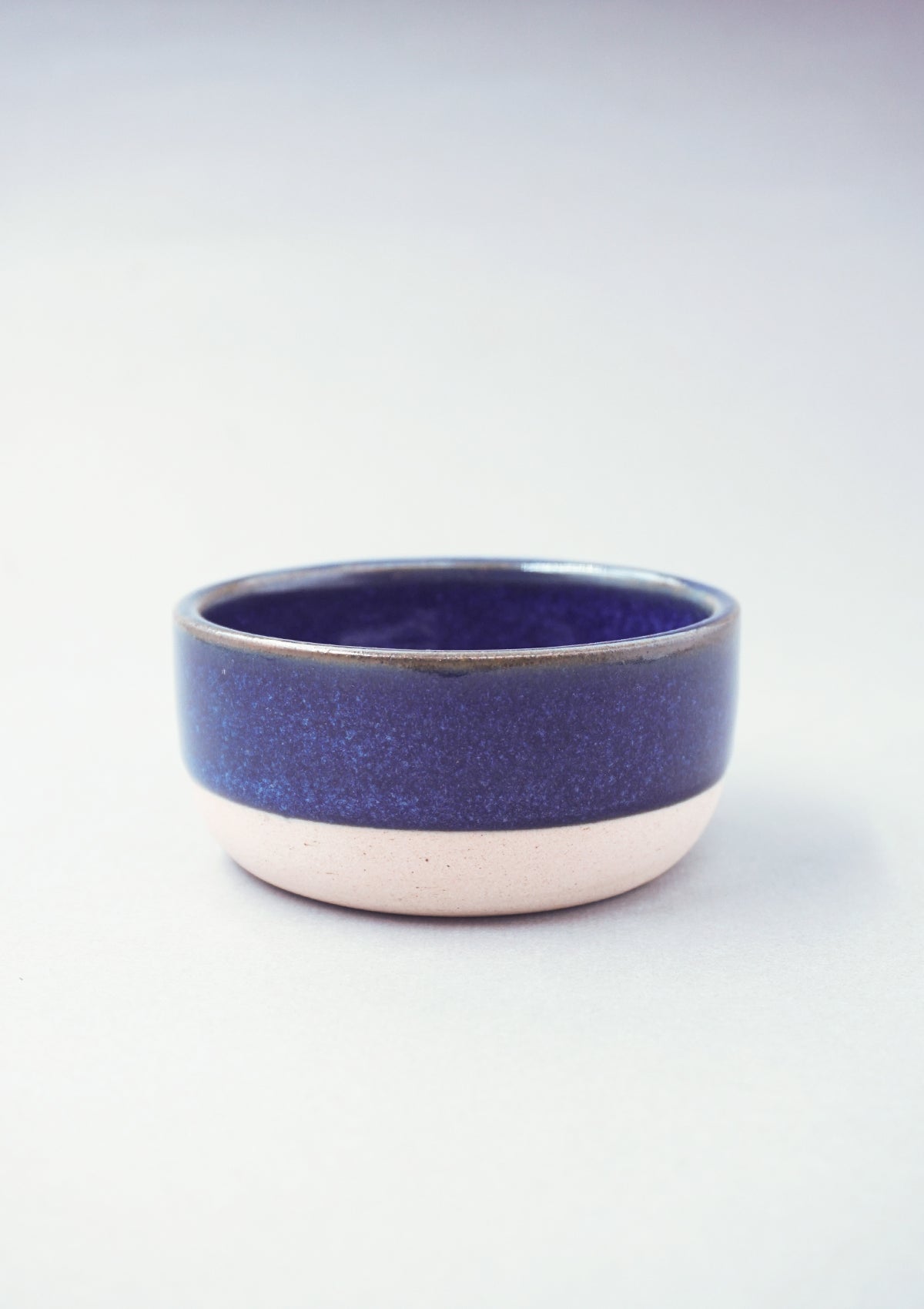 IshqME Deep Blue Dining & Decor Combo: Ceramic Dinner Set & Mini Vase - IshqMe