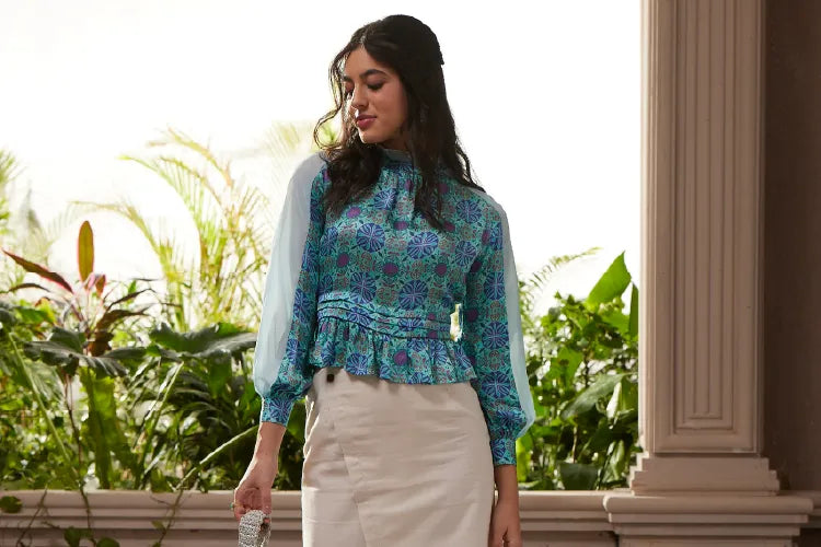 Zaraa -Arabesque Frill Collar Blouse - IshqME