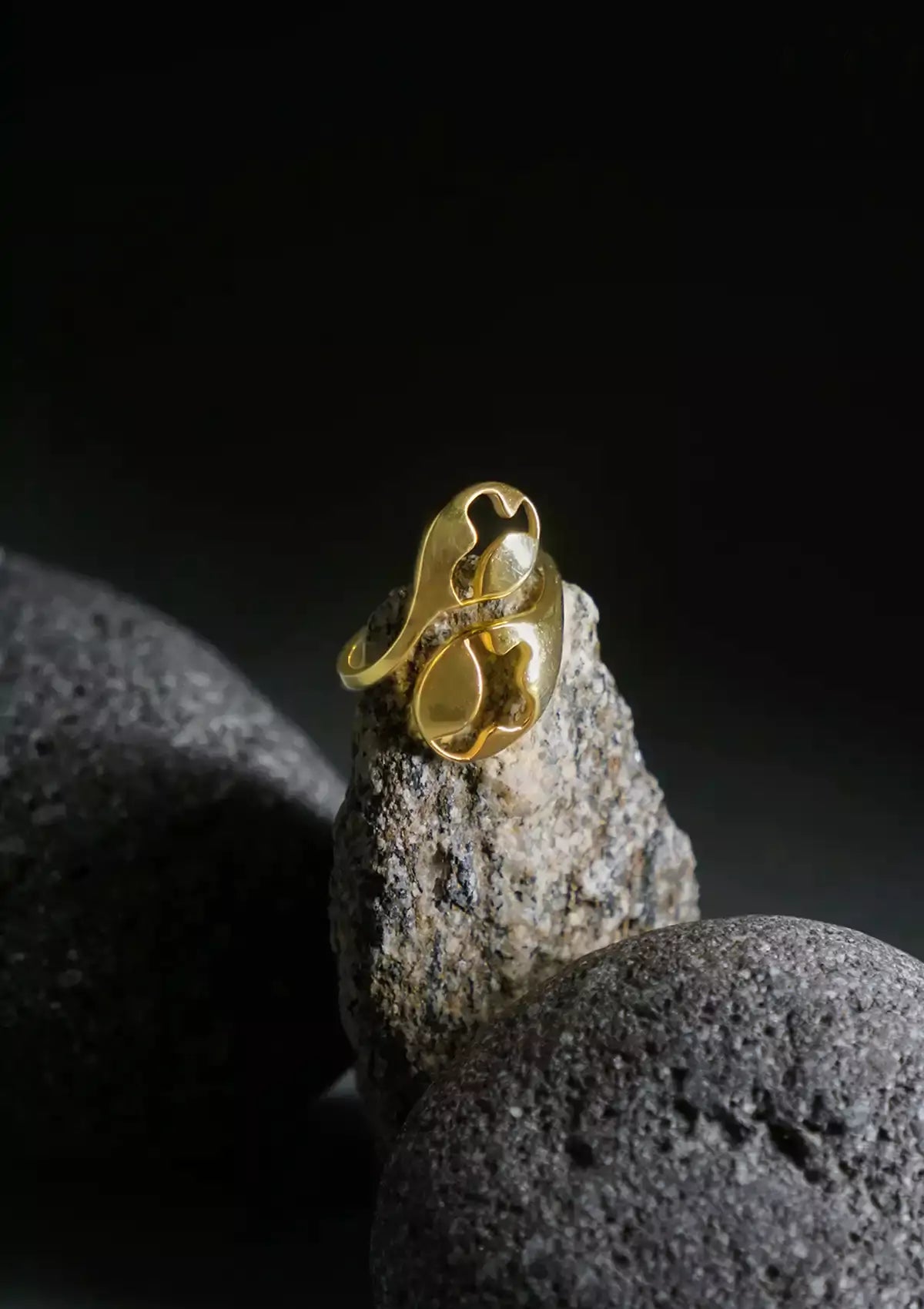 Floating Curve 18K Gold Plated Ring