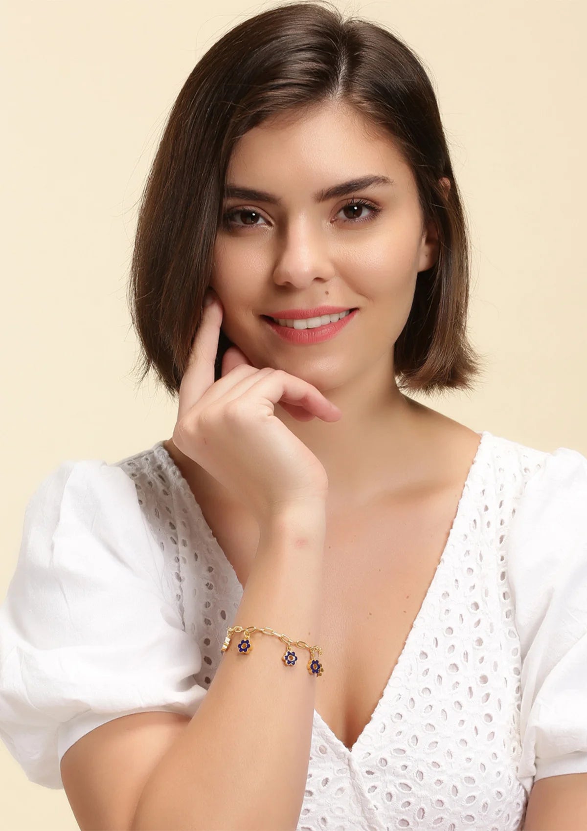 Buy Glitzy Flower Charm Bracelet (Blue)