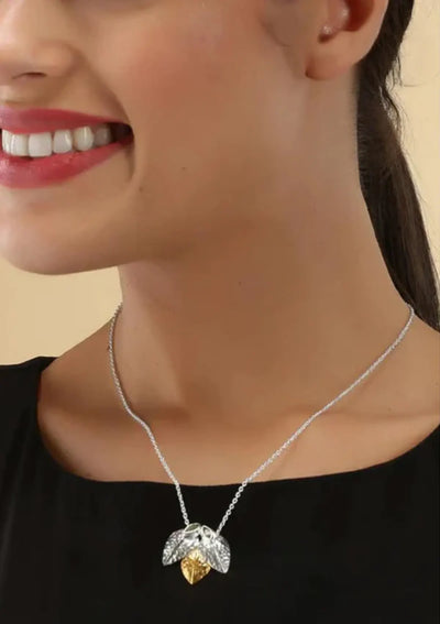 Hammered Silver Peridot studded Pendant Necklace