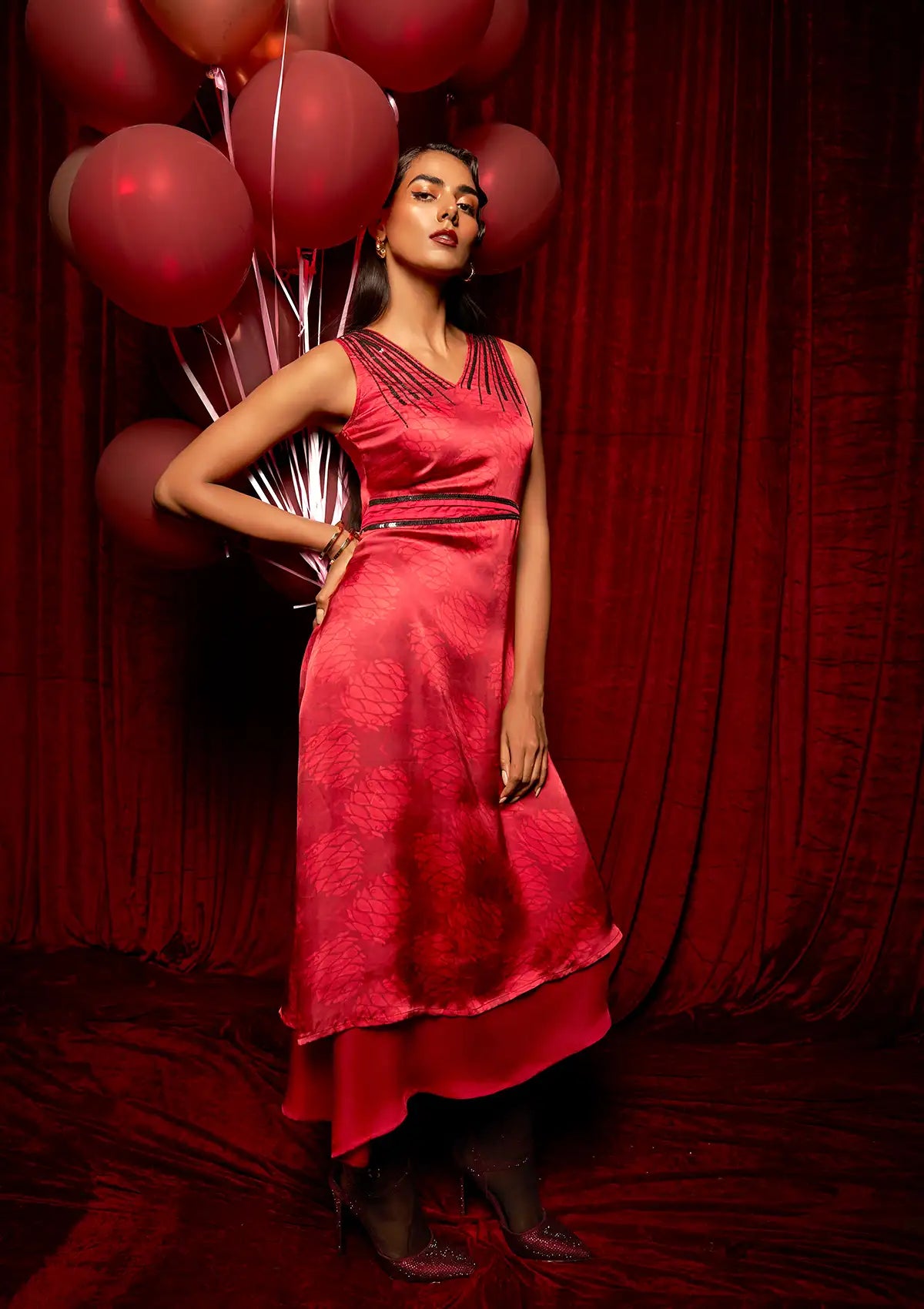 Garnet Kiss - Midi Printed Party Dress IshqME Garnet Kiss - Midi Printed Party Dress IshqME
