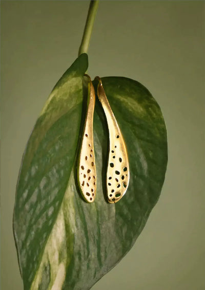 Minimalistic Crater Earring