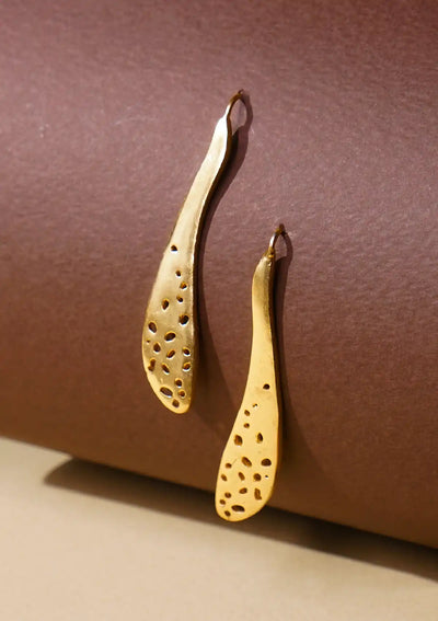 Minimalistic Crater Earring