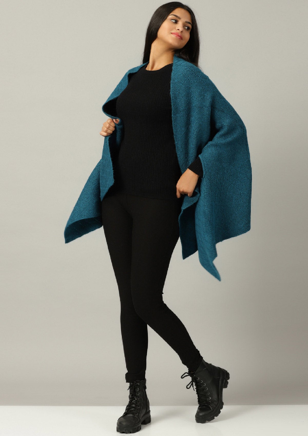 Knitted Poncho - Blue