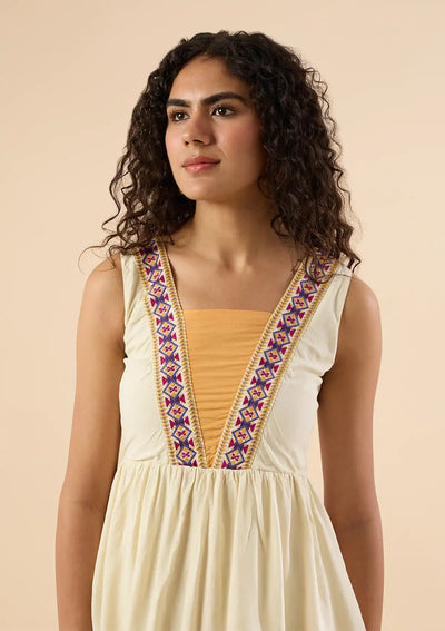 Tierra - Midi Embroidered Tier Dress