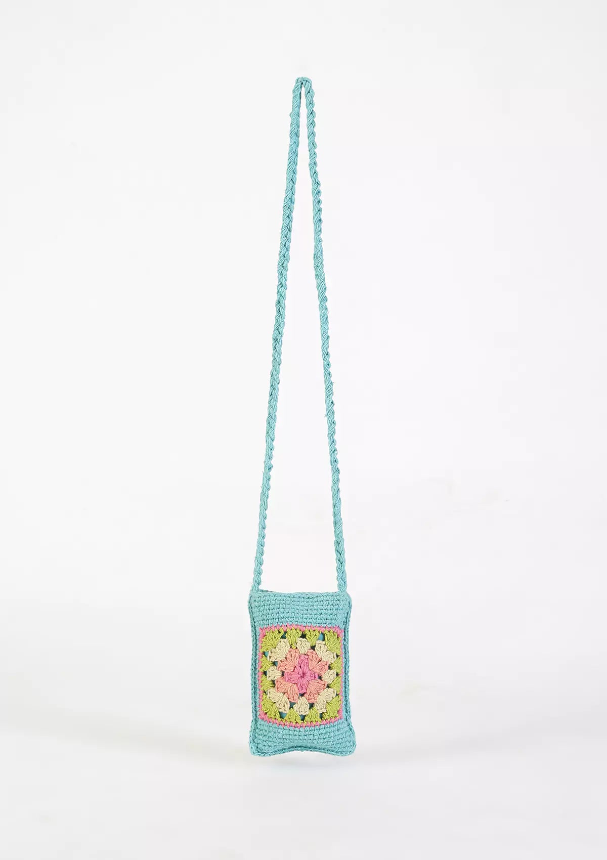 Women's crochet mobile pouch