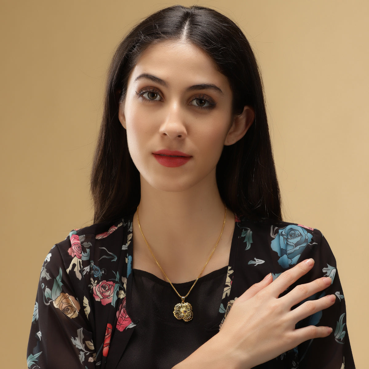 Style Tips for Pairing Necklaces with Your Outfits