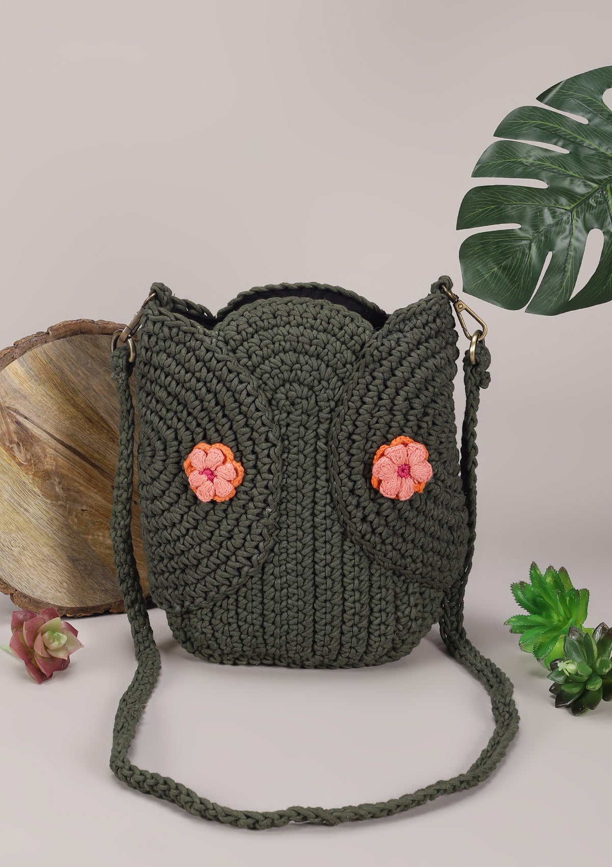 Olive Crochet crossbody bag