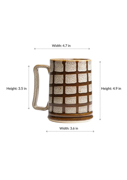 Ceramic mug with checkered pattern and measurements