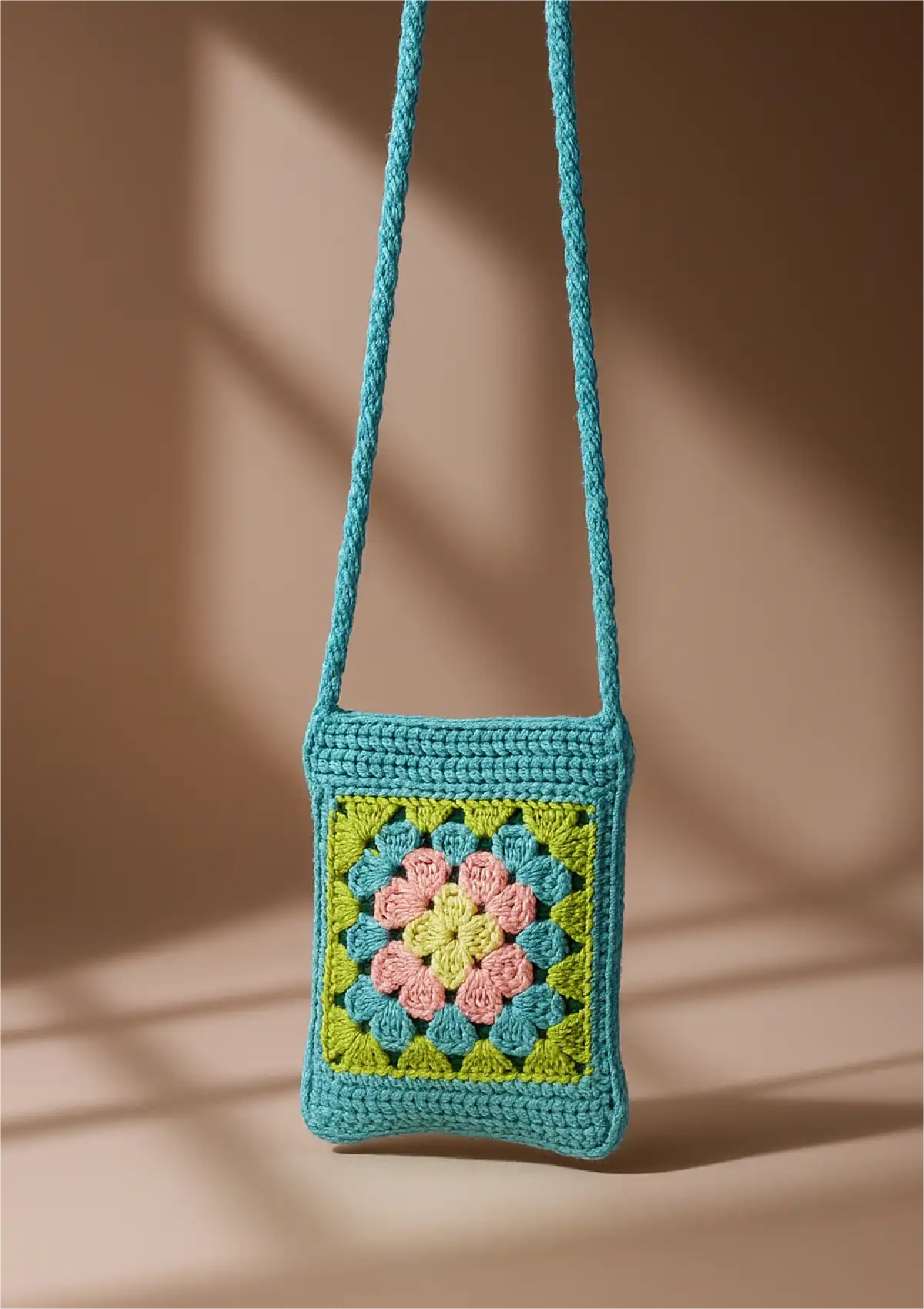 Crochet Mobile Pouch