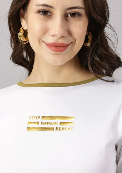 100% Cotton White Foil Printed Graphic T-shirt for casual wear
