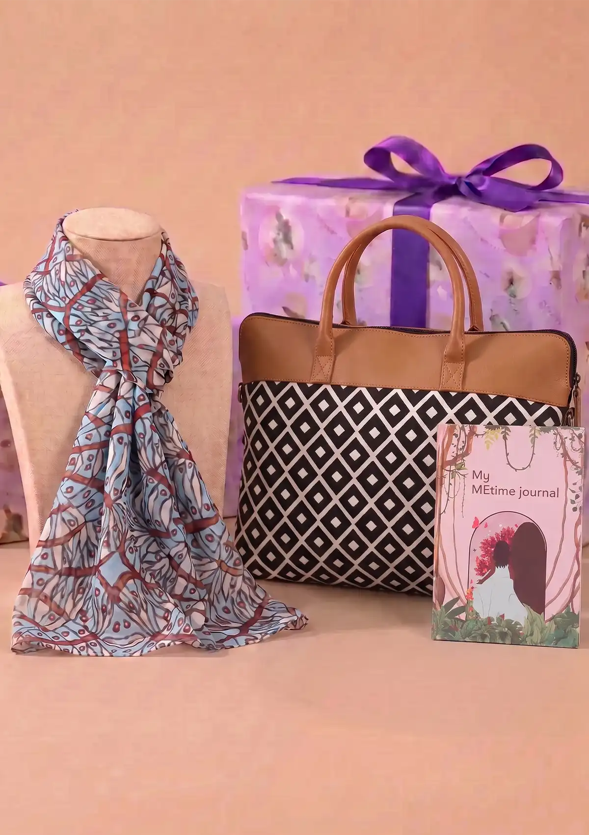 Notes & Nomad Corporate Gift Set for Women