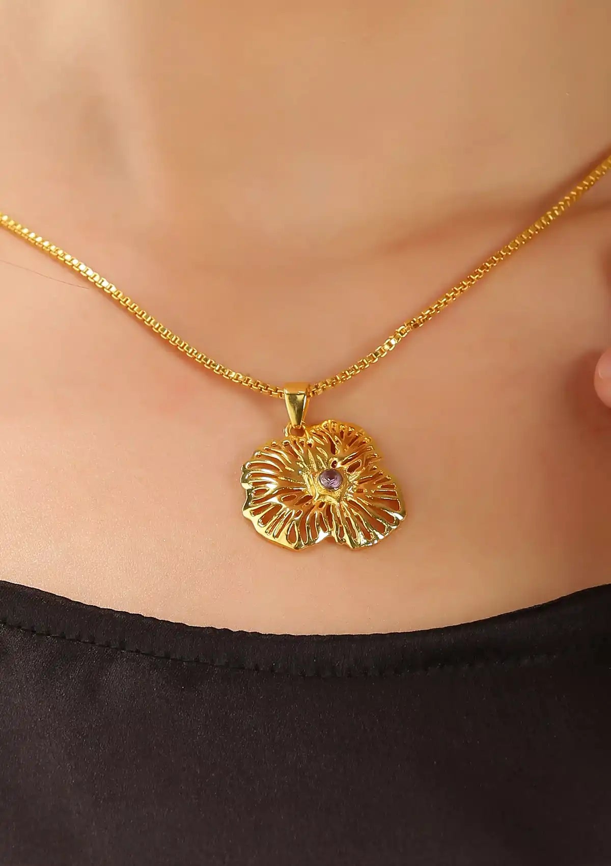 Amethyst studded gold plated pendant necklace for women