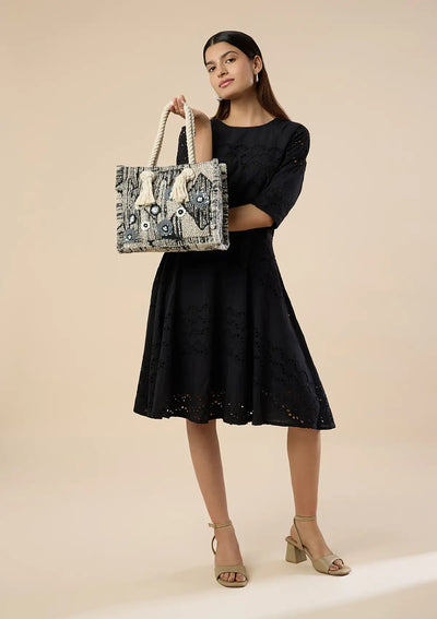 Jacquard Blossom Tassled bag for women