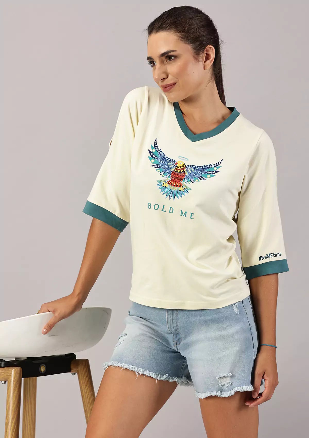 Bold Me t-shirt for women by IshqME