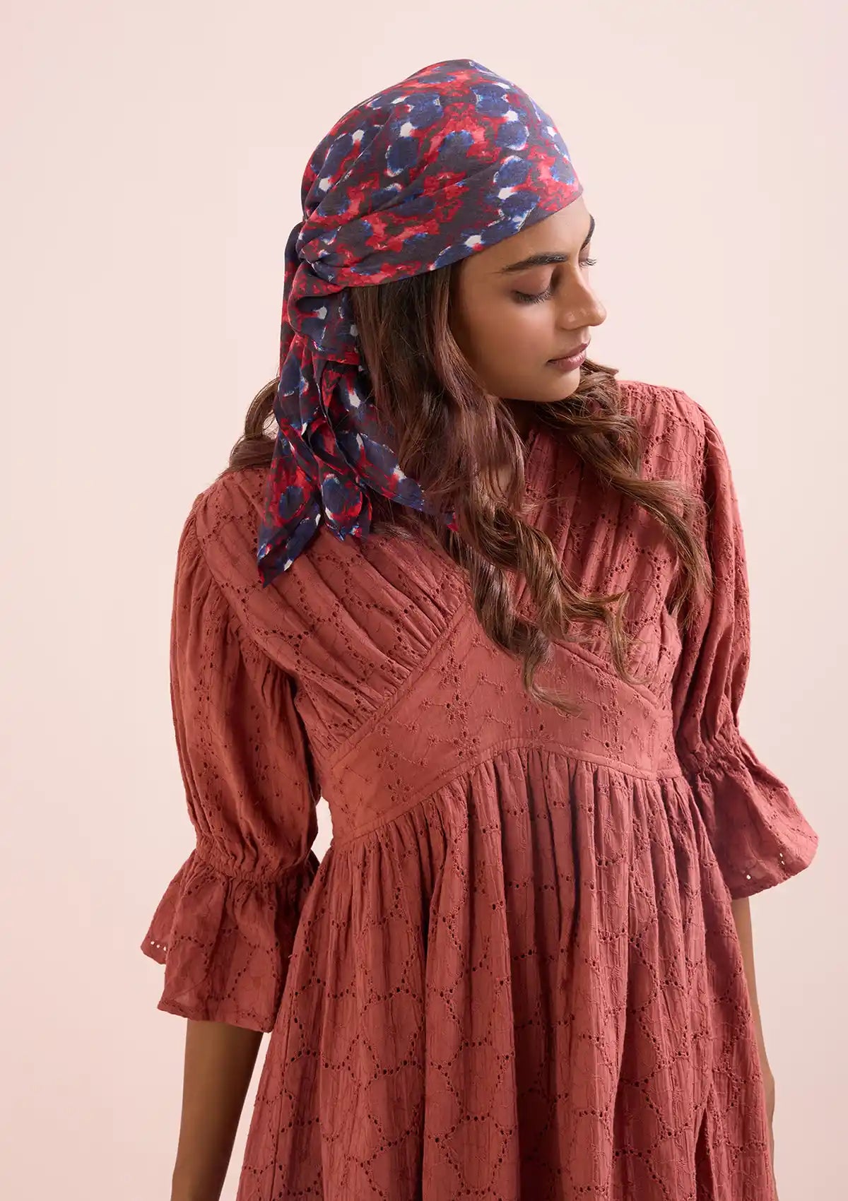 Shimmy Scarf