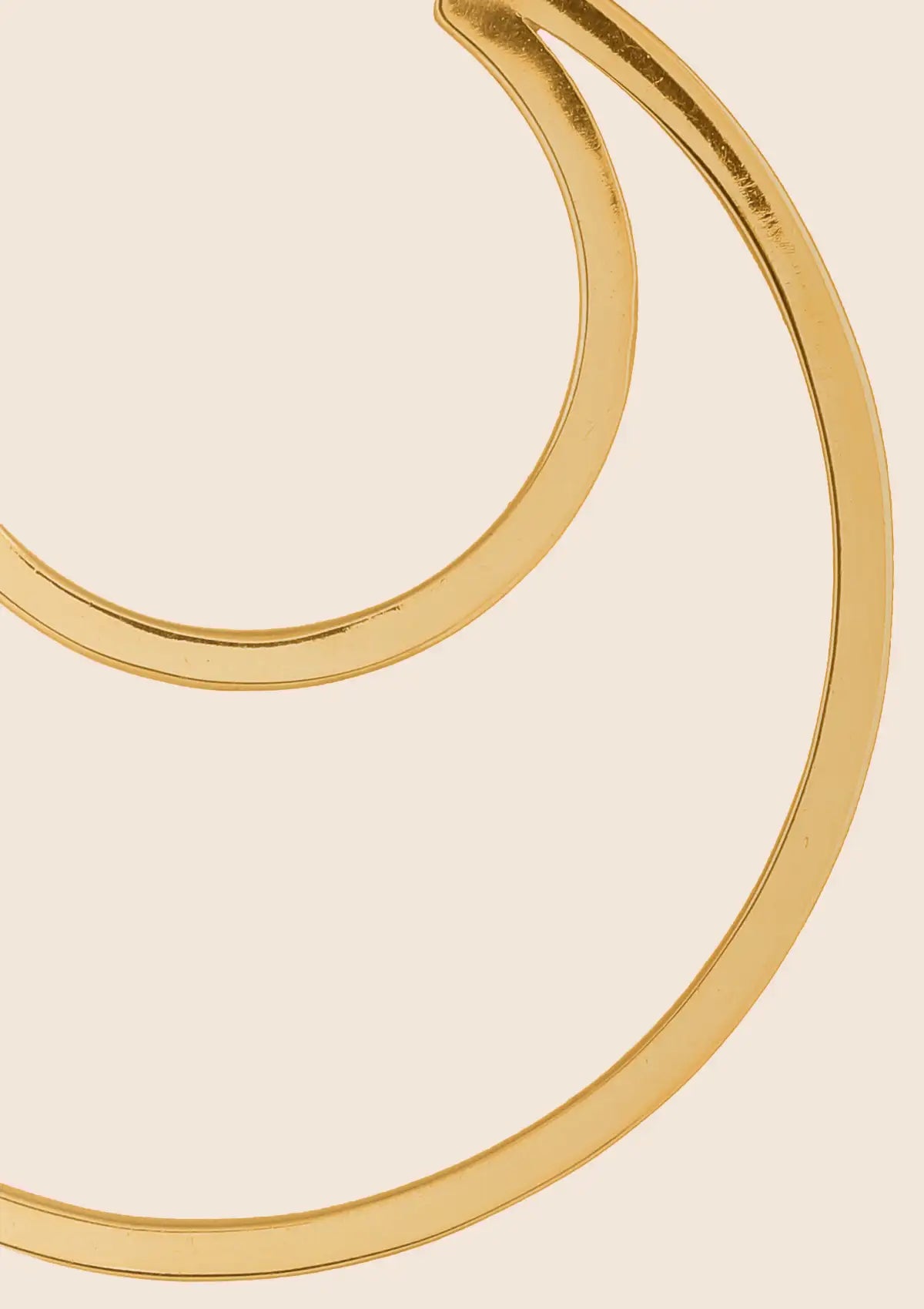 Fashion round rim hoop earrings for women