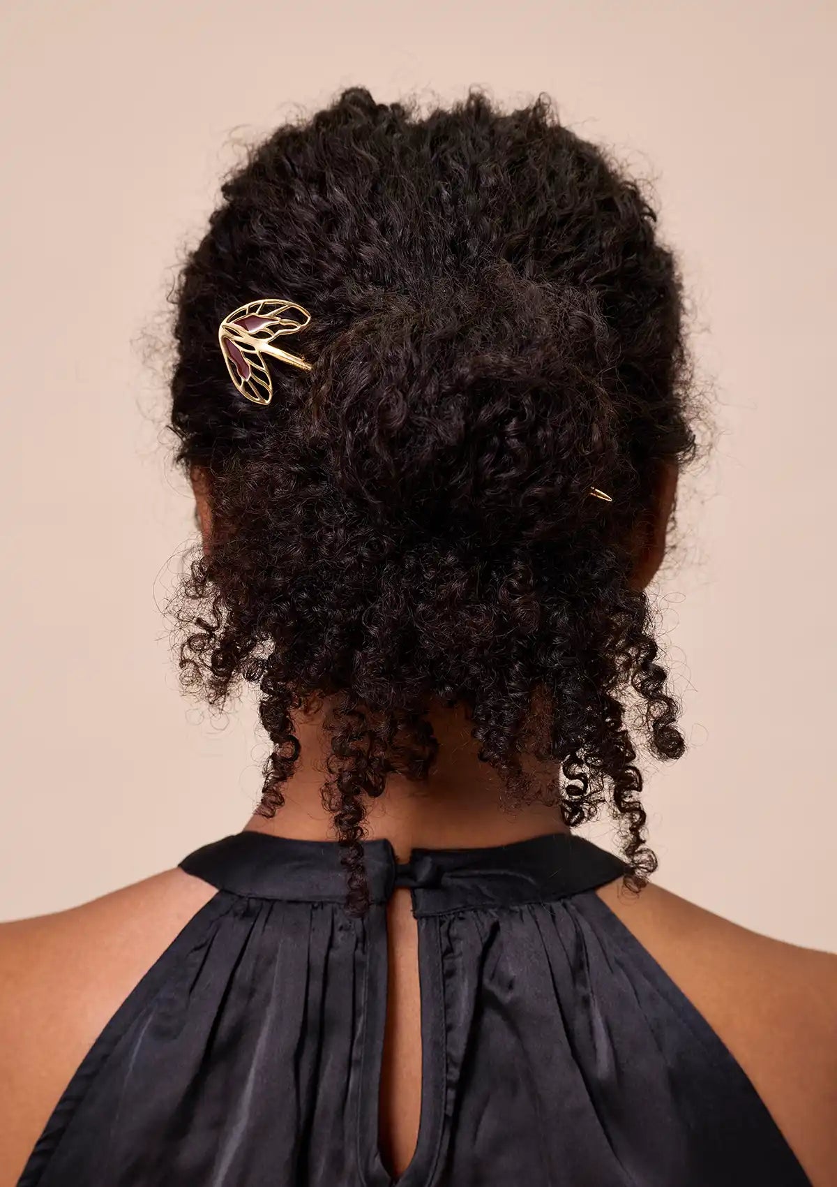 Filigree Wing Juda Pin Online