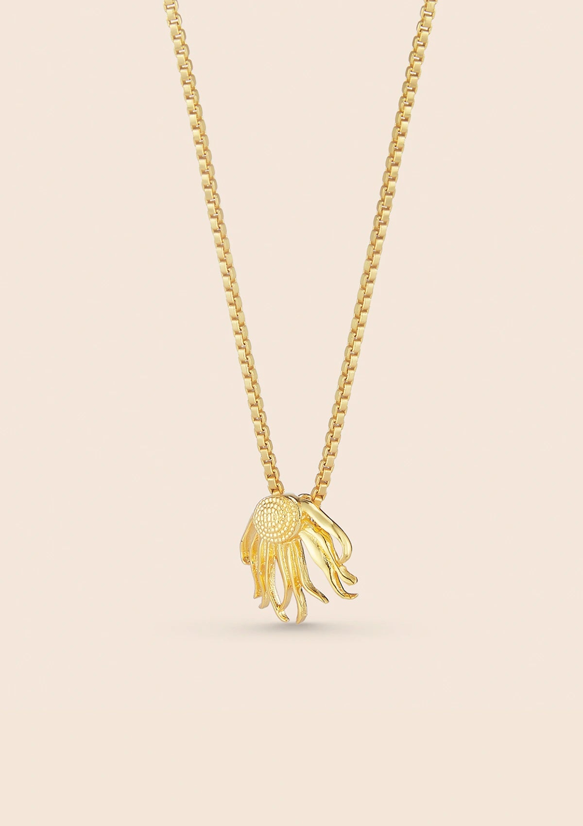Gold plated delicate flower pendant jewellery necklace for women