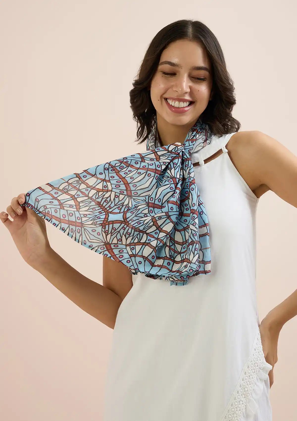 Pose Scarf Price
