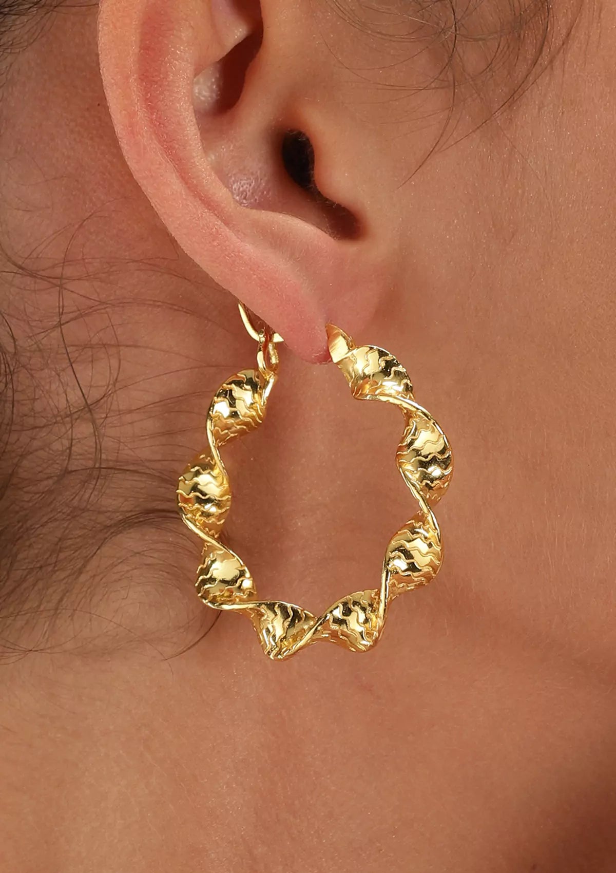 Statement filled helix hoop earrings for women